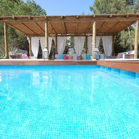La Hacienda Aparthotel Sant Ferran de Ses Roques Exterior photo