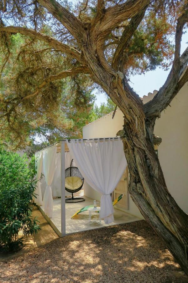 La Hacienda Aparthotel Sant Ferran de Ses Roques Exterior photo